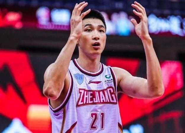 2025-05-26 5月26日，《碟中谍8：最终清算》发布《碟中谍》系列“回溯高光”中国独家波普风海报、《碟中谍8》全制式海报以及预售开启预告。