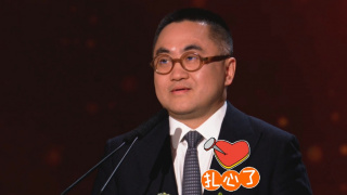 杰西卡·阿尔芭全家海滩度假 携老公女儿享天伦 2013-12-03 当地时间12月1日，美国加州，杰西卡·阿尔芭和她的丈夫凯什·沃恩，带着他们的两个女儿一起现身马里布海滩度假，两个女儿们在沙滩上尽情嬉戏，而辣妈杰西卡开心给孩子们拍照，一家人其乐融融。
